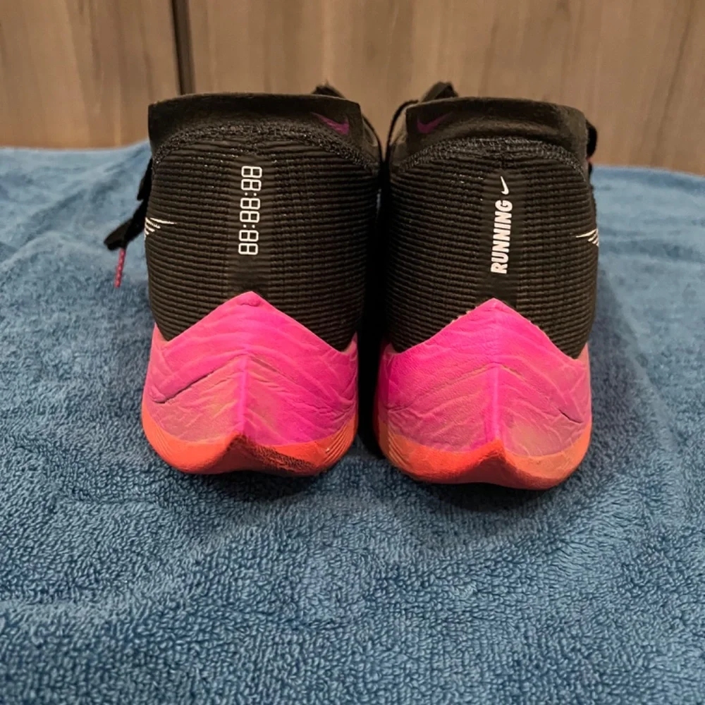 Nike Vaporfly - Picture 3 of 3
